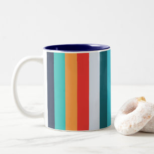 Caneca De Café Em Dois Tons Listras Verticais Coloridas e Retrô