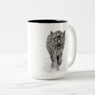 Caneca De Café Em Dois Tons Lobo Negro Zangado na Neve, inverno selvagem