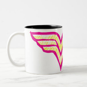 Caneca De Café Em Dois Tons Logotipo rosa e amarelo da mulher maravilhosa