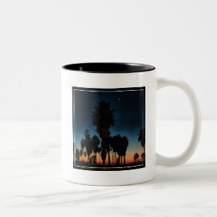 Caneca De Café Em Dois Tons Lua crescente e uma estrela no por do sol