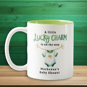 Caneca De Café Em Dois Tons Lucky Charm Chá de fraldas Irlandês Coffee Mug