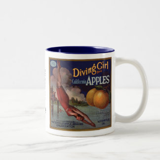 Caneca De Café Em Dois Tons Maçãs da menina do mergulho