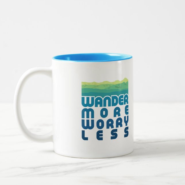 Caneca De Café Em Dois Tons Mais Preocupante Menos / Gradiente Azul (Esquerda)