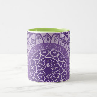 Caneca De Café Em Dois Tons Mandala no roxo