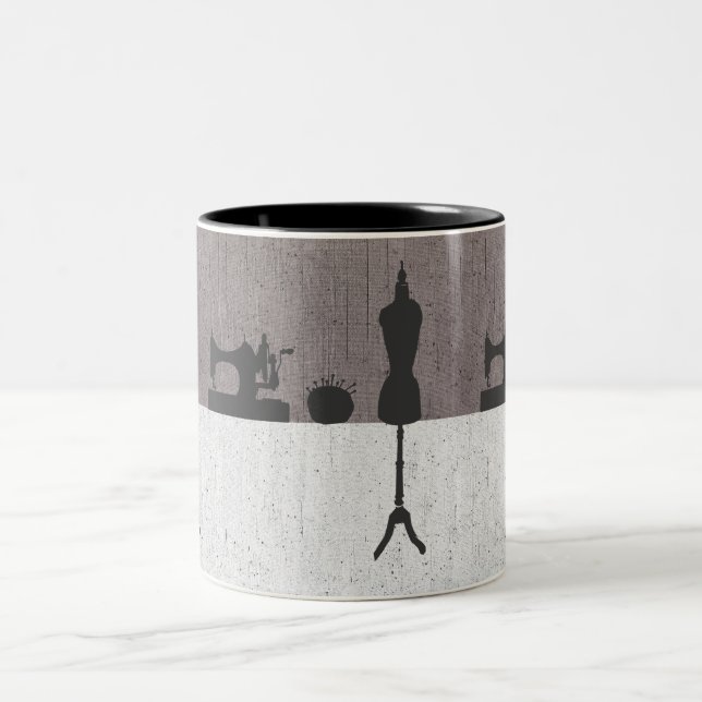 Caneca De Café Em Dois Tons Manequim Sewing do desenhista das mulheres da (Centro)