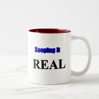 Caneca De Café Em Dois Tons Mantendo o real