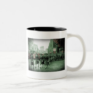 Caneca De Café Em Dois Tons Marcha das mulheres do afro-americano