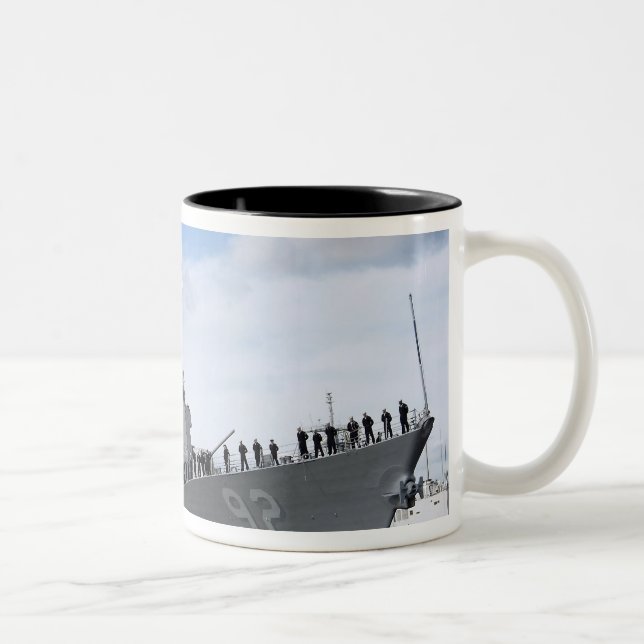 Caneca De Café Em Dois Tons Marinheiros trazem os trilhos (Direita)