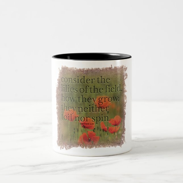 Caneca De Café Em Dois Tons MATTHEW 6:28 - Coffee Mug (Centro)