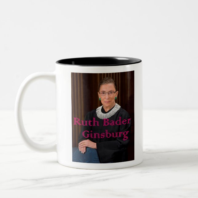 Caneca De Café Em Dois Tons mau conhecido pequeno do ruth_bader_ginsburg (Esquerda)