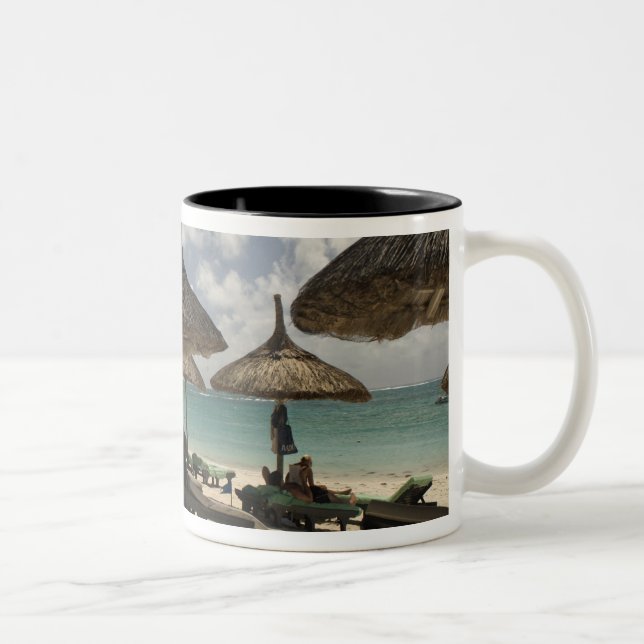 Caneca De Café Em Dois Tons Maurícia, Poste de Flacq. Cena na praia (Direita)