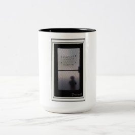 Caneca De Café Em Dois Tons menino-em-porta