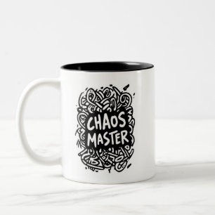 Caneca De Café Em Dois Tons Mestre do Caos – Design Multitarefa