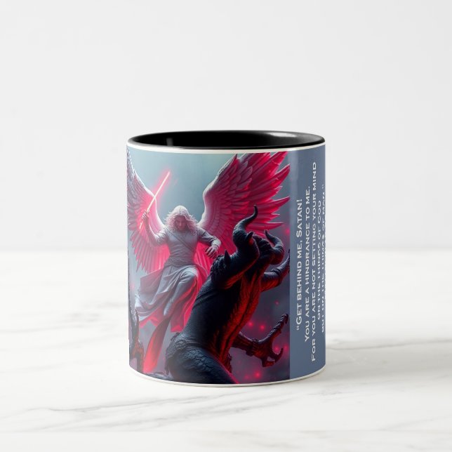 Caneca De Café Em Dois Tons Michael, o Arcanjo lança Satã 2 tons Mug (Centro)