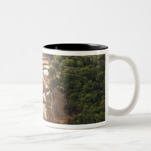 Caneca De Café Em Dois Tons Mineração de Ouro Aluvial. Floresta Tropical, Guia