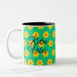 Caneca De Café Em Dois Tons moderno elegante monograma floral amarelo