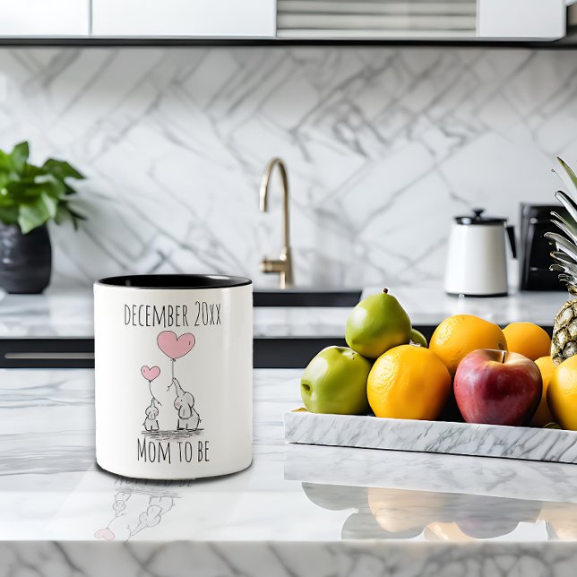 Caneca De Café Em Dois Tons Mom to be elephant heart date (Criador carregado)
