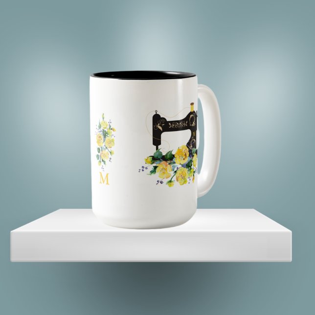 Caneca De Café Em Dois Tons Monograma da Máquina de Serradura Floral Amarela (Criador carregado)