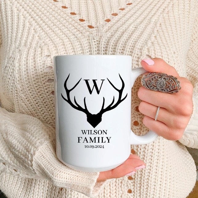 Caneca De Café Em Dois Tons Monograma Deer Horn Cute Happy Family Name (Monogram Deer Horn Cute Happy Family Name Two-Tone Coffee Mug)