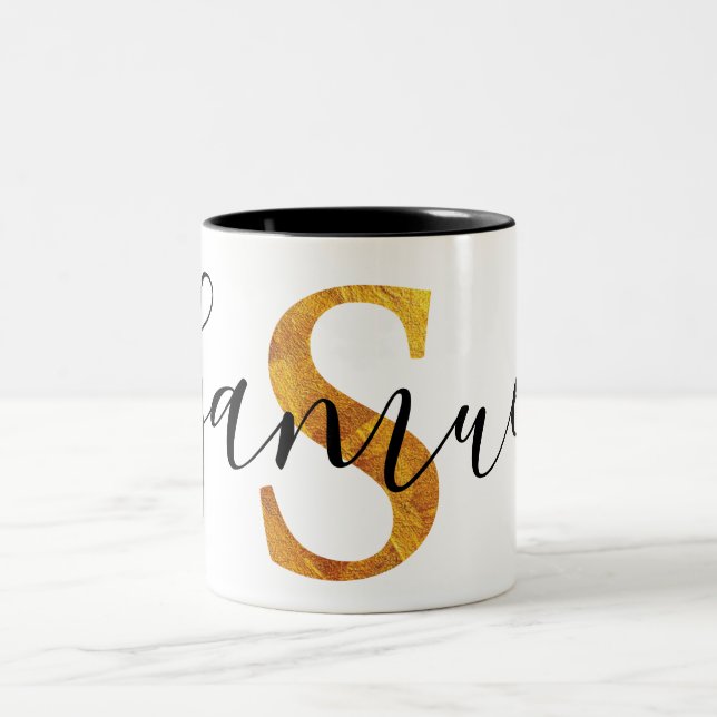 Caneca De Café Em Dois Tons Monograma do ouro "S" com nome personalizado (Centro)