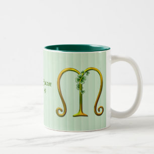 Caneca De Café Em Dois Tons Monograma Dourado irlandês M