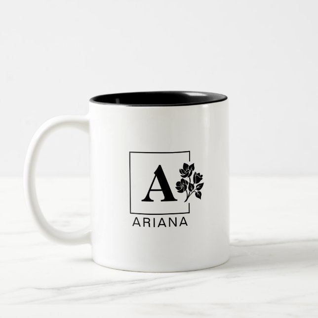 Caneca De Café Em Dois Tons Monograma Personalizado Elegante - Preto e Branco (Esquerda)