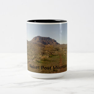 Caneca De Café Em Dois Tons Montanha do cargo do piquete