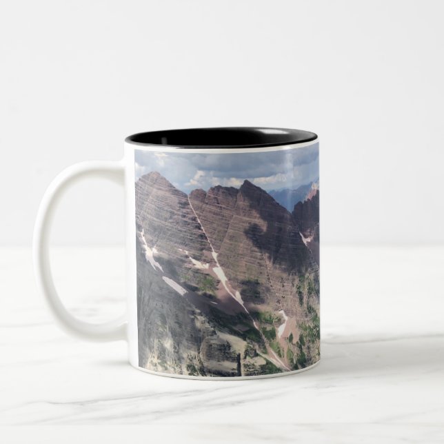 Caneca De Café Em Dois Tons Montanha - Pico da Pirâmide (Esquerda)