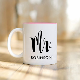 Caneca De Café Em Dois Tons Mr. Modern Script Monogramding Wedding