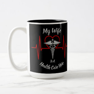 Caneca De Café Em Dois Tons Mulher Herói do Cuidado de Saúde