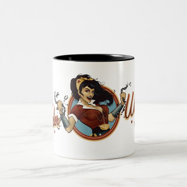 Caneca De Café Em Dois Tons Mulher Maravilha Nome da Bombshell Gráfico (Centro)
