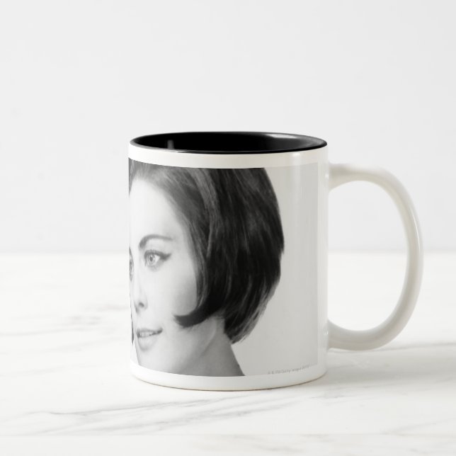 Caneca De Café Em Dois Tons Mulher Newpaper de leitura (Direita)