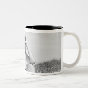 Caneca De Café Em Dois Tons Mulher no biquini