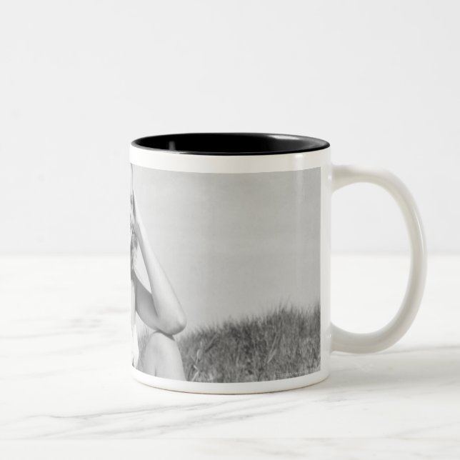 Caneca De Café Em Dois Tons Mulher no biquini (Direita)