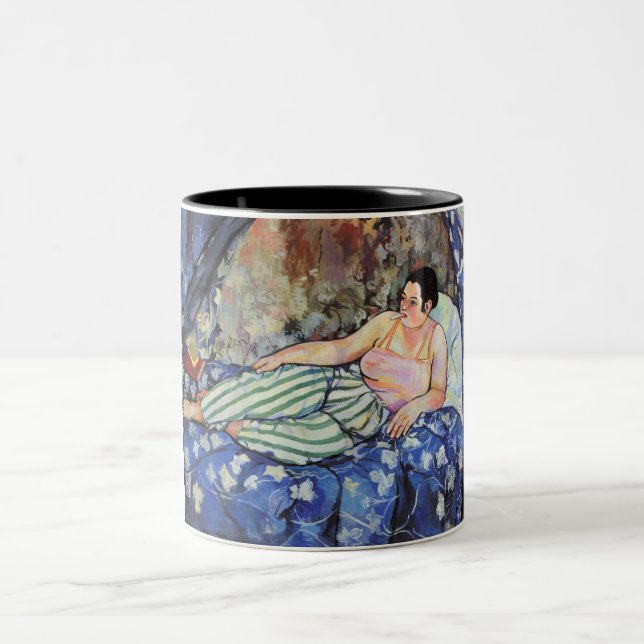 Caneca De Café Em Dois Tons Mulher no quarto azul (por Suzanne Valadon) (Centro)