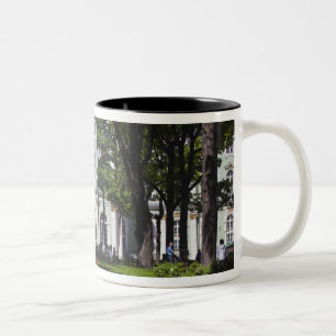 Caneca De Café Em Dois Tons Museu do Palácio de inverno e do Patrimônio