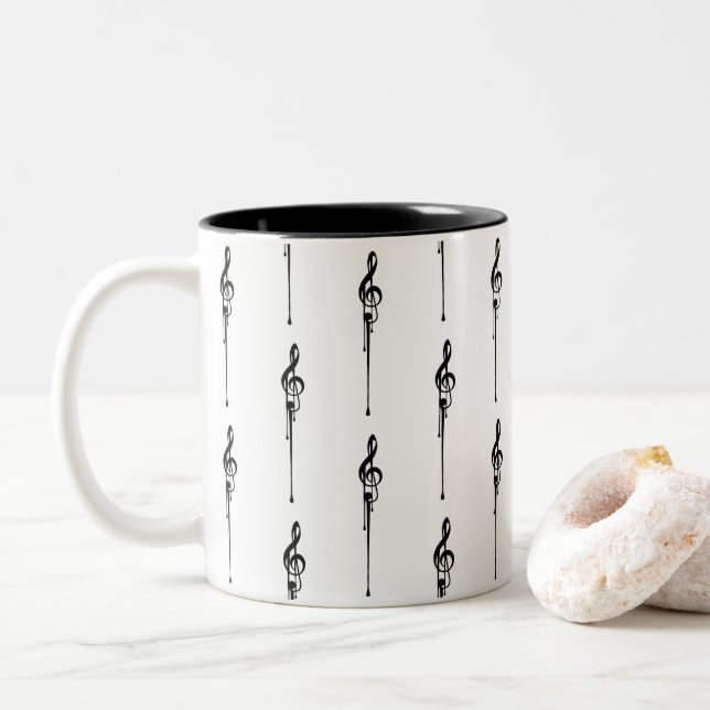 Caneca De Café Em Dois Tons Música Motif Derretendo Treble Clef Preto e Branco (Com Donut)