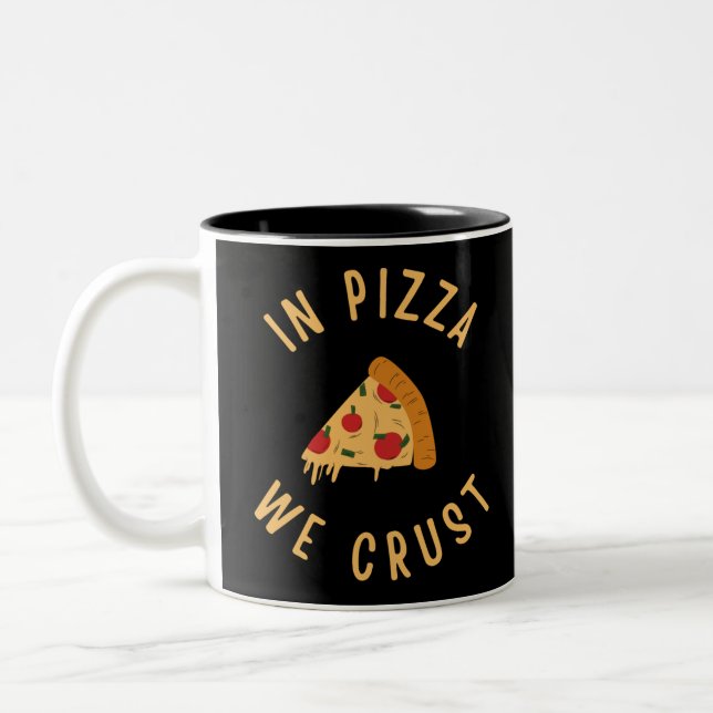 Caneca De Café Em Dois Tons Na Pizza Nós Crust (Esquerda)
