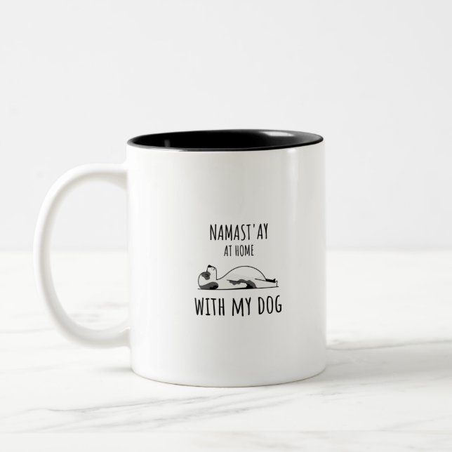 Caneca De Café Em Dois Tons Namaste em Casa Com Meu Cachorro (Esquerda)