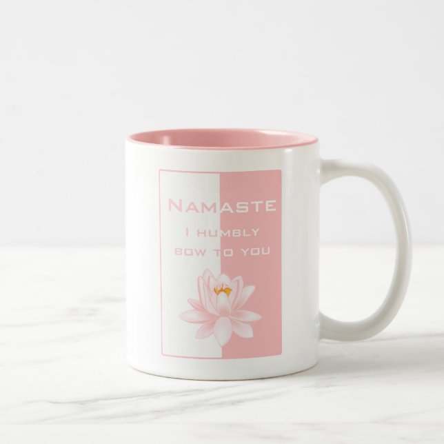 Caneca De Café Em Dois Tons Namaste - eu curvo-me humilde lhe (o rosa) (Direita)