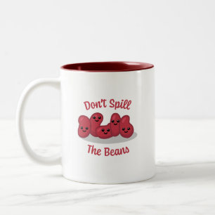 Caneca De Café Em Dois Tons Não Derramar os feijões! Cartoon de Bean