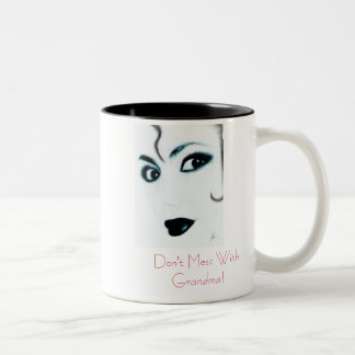 Caneca De Café Em Dois Tons Não suje com avó!