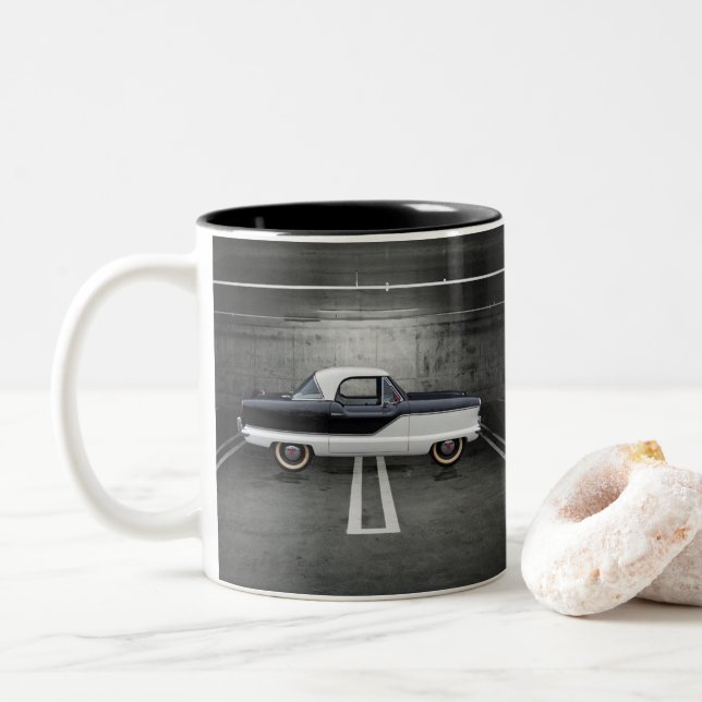 Caneca De Café Em Dois Tons Nash preto e branco (Com Donut)