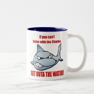 Caneca De Café Em Dois Tons Natação com os tubarões