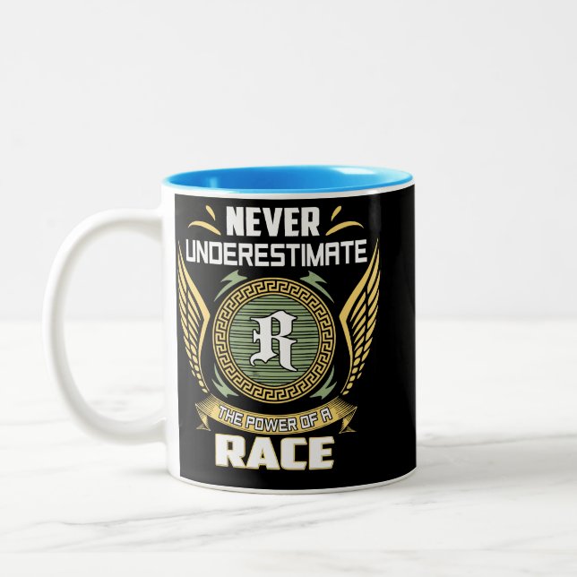 Caneca De Café Em Dois Tons Never Underestimate The Power Of A Race (Esquerda)