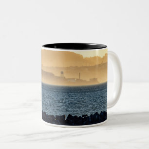 Caneca De Café Em Dois Tons Névoa Dourada Sobre Alcatraz em Arte de São Franci