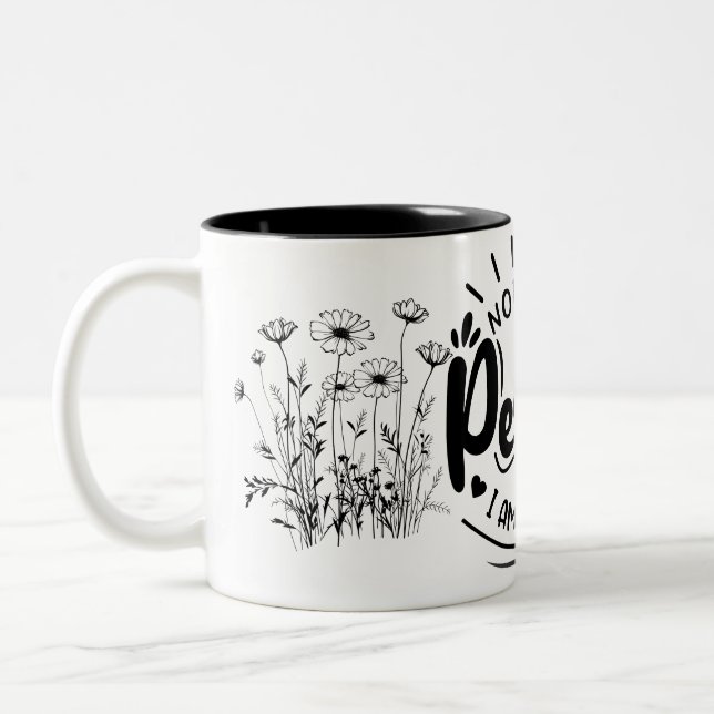 Caneca De Café Em Dois Tons "Ninguém é perfeito: uma brincadeira de perfeição" (Esquerda)