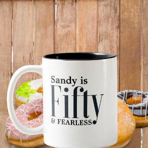 Caneca De Café Em Dois Tons Nome é 50 & FEARLESS Tipografia Moderno Personaliz