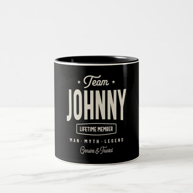 Caneca De Café Em Dois Tons Nome Personalizado do Membro da Equipe Johnny Life (Centro)