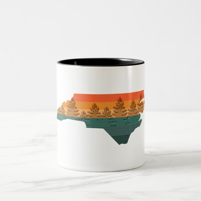 Caneca De Café Em Dois Tons North Carolina Tree Silhouette (Centro)